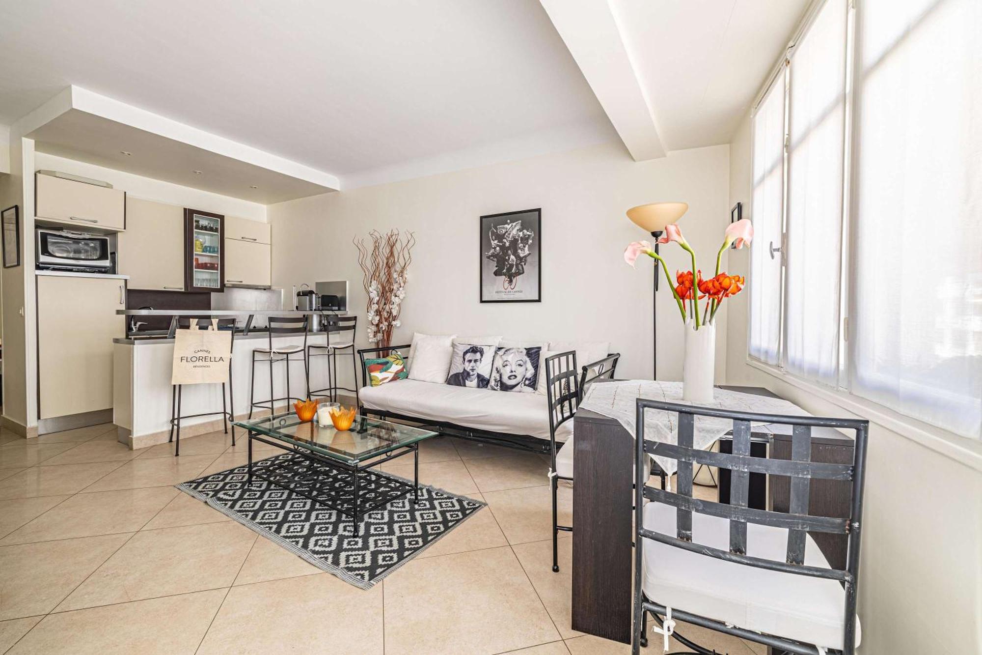 Appartement L'esprit Croisette Avec Balcon A Cote Du Martinez *